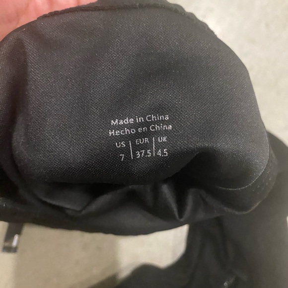 Spring over the knee boots 👢 - Picture 3 of 5